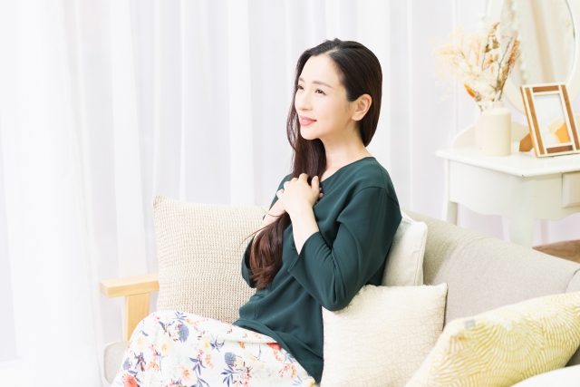 うっとりする女性